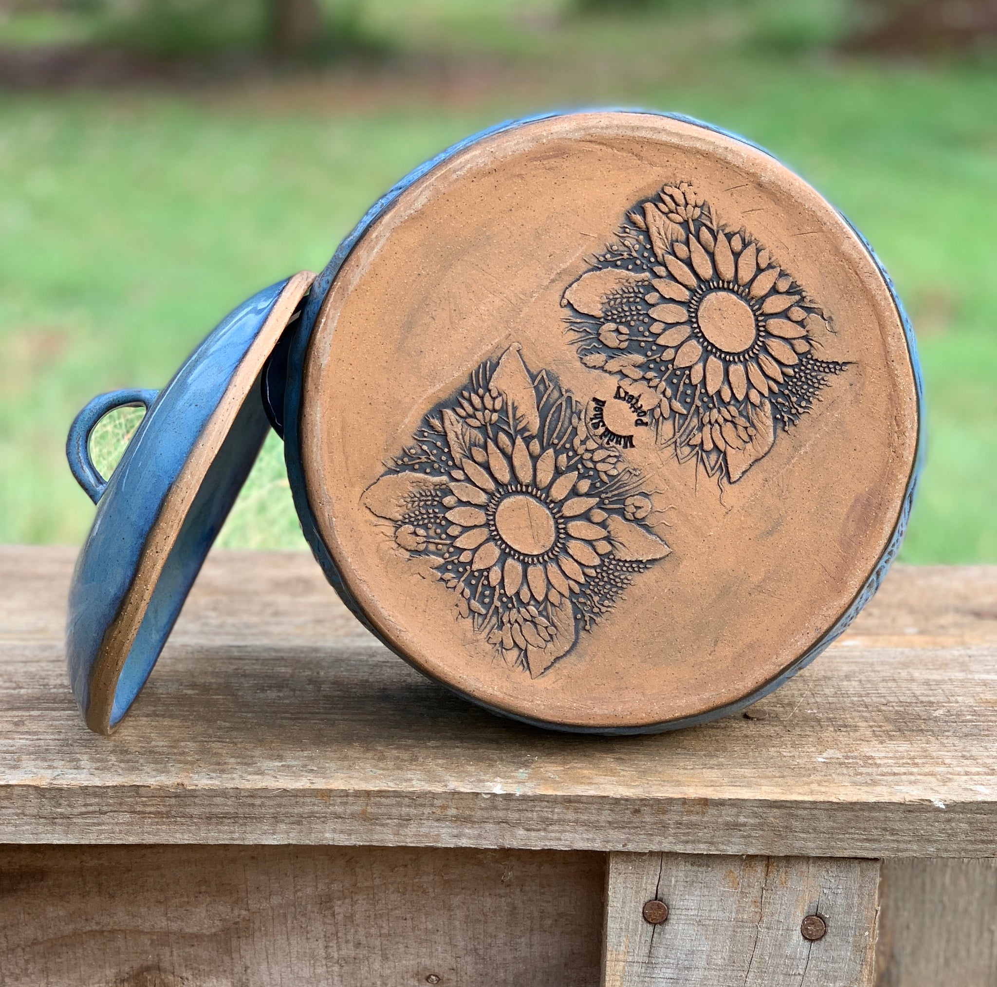 Rustic Blue Sunflower Lidded 4 Qt Casserole