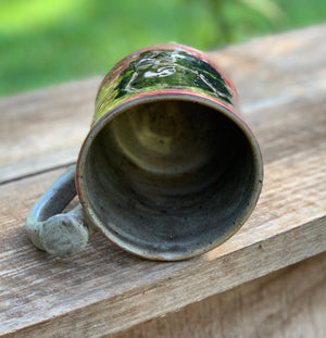 Peaking skull with dancing Skeleton Mug